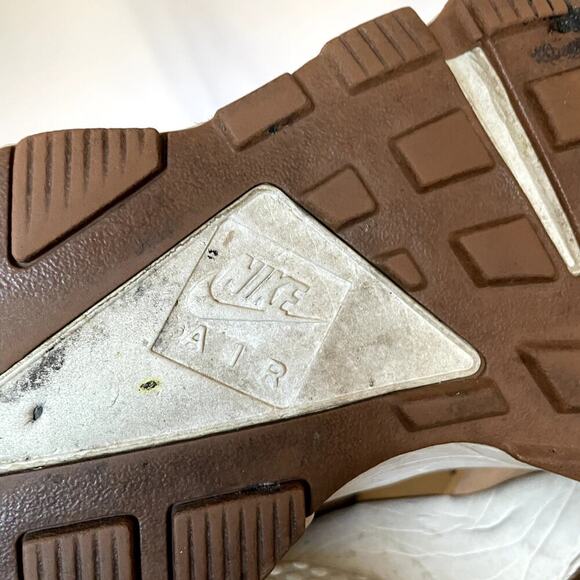 Nike Air Hurache tan chunky sneakers men\'s size 13 everyday shoes brown main image 4